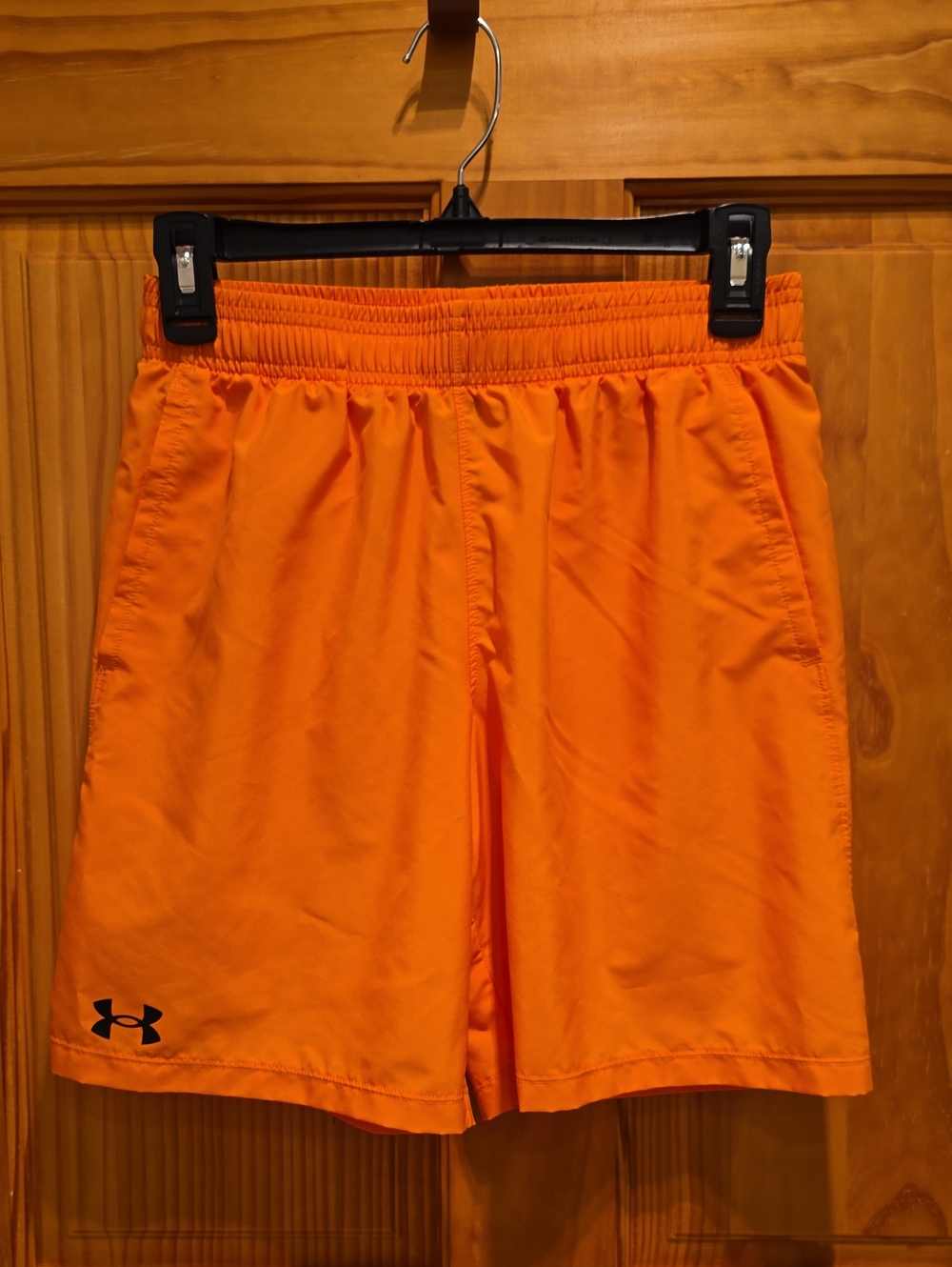 Under Armour Youths Large Bright Orange Athletic Shorts